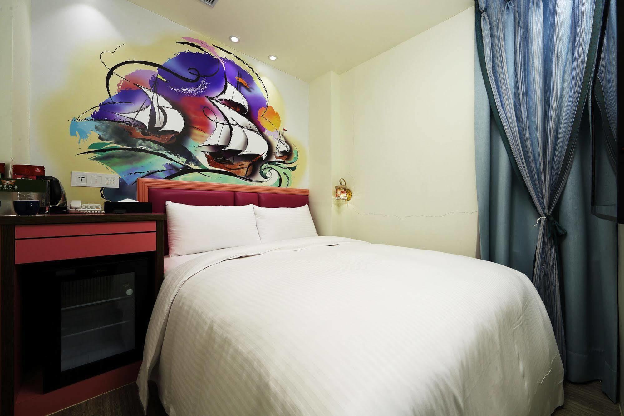Shichi Hotel Kaohsiung Exterior photo
