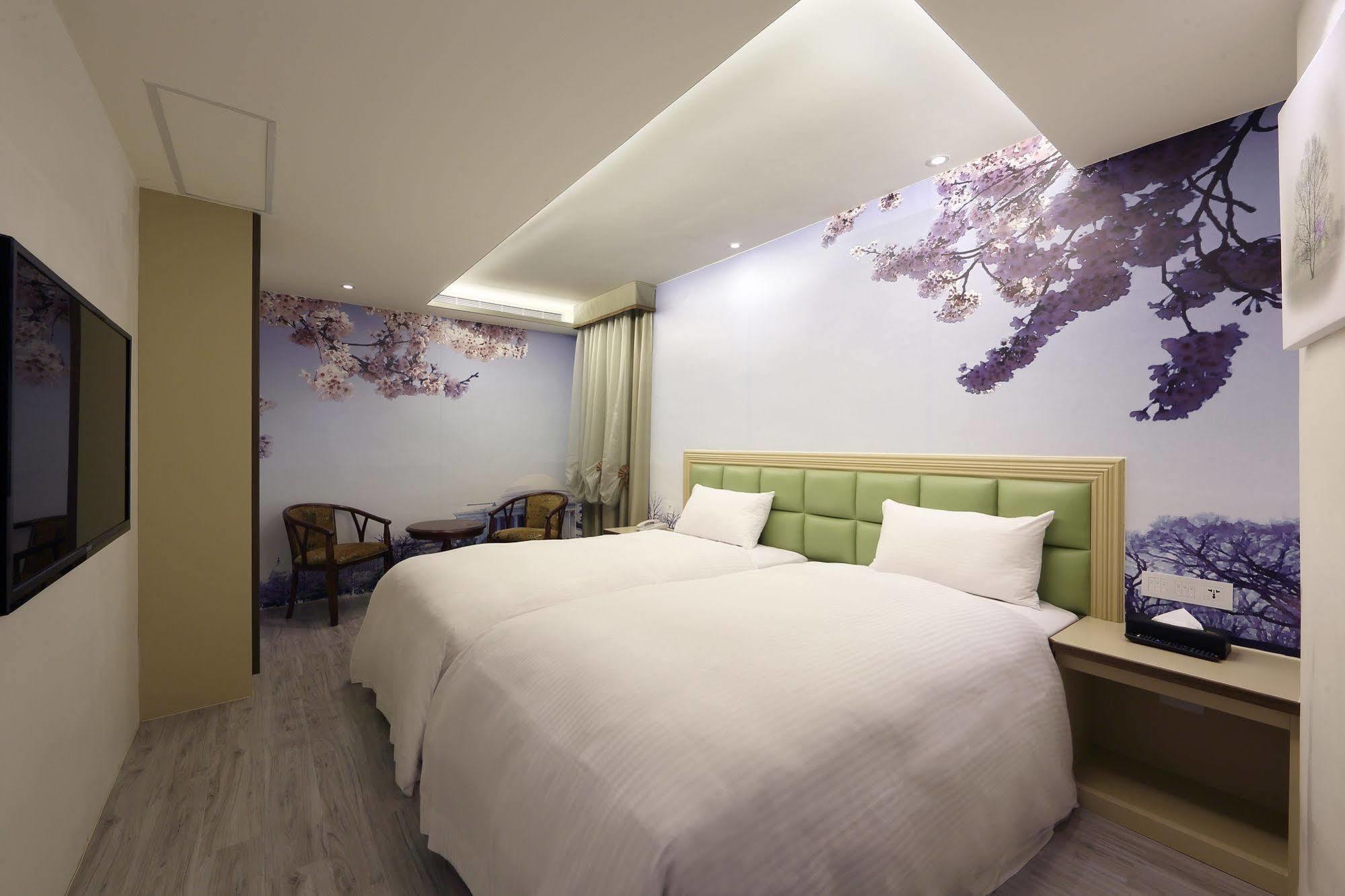 Shichi Hotel Kaohsiung Exterior photo
