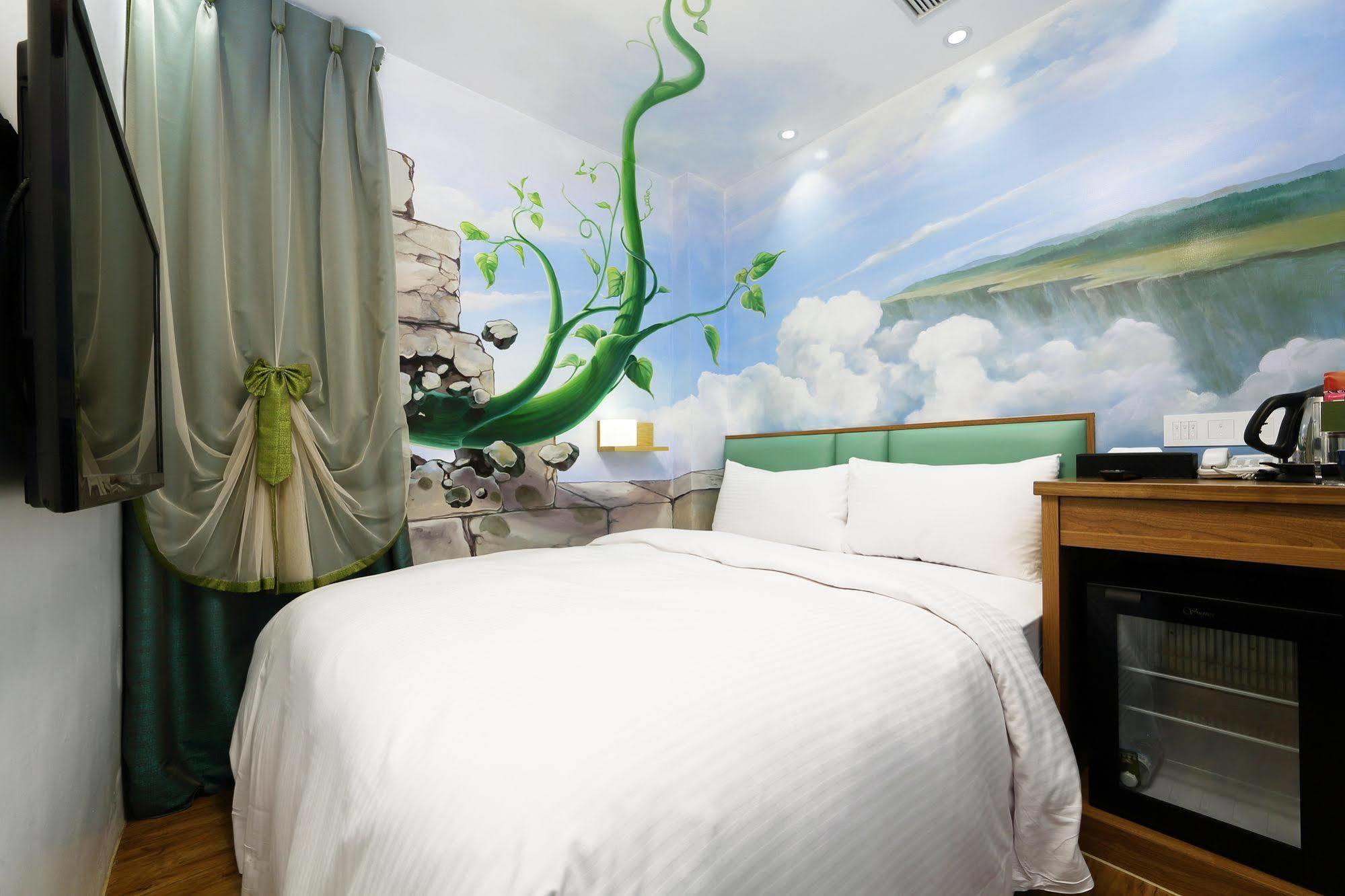 Shichi Hotel Kaohsiung Exterior photo