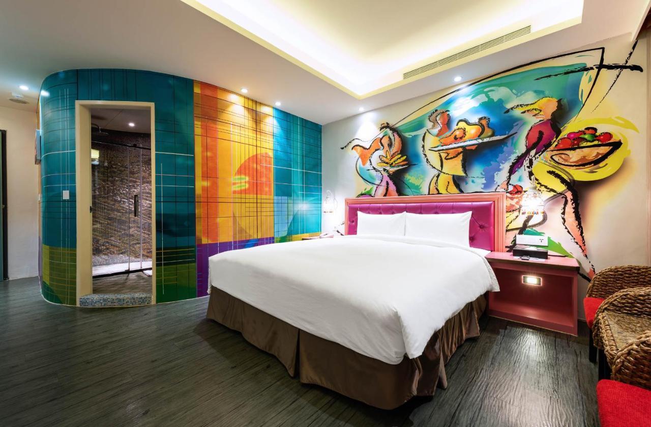 Shichi Hotel Kaohsiung Exterior photo